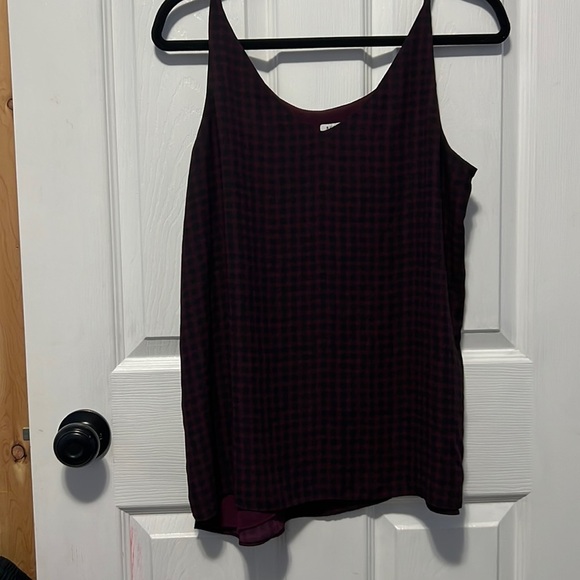 3/$20 r essentials medium black checkered tank - Picture 1 of 3